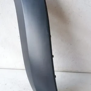 MOLDURA DERECHA DE PARACHOQUE DELANTERO